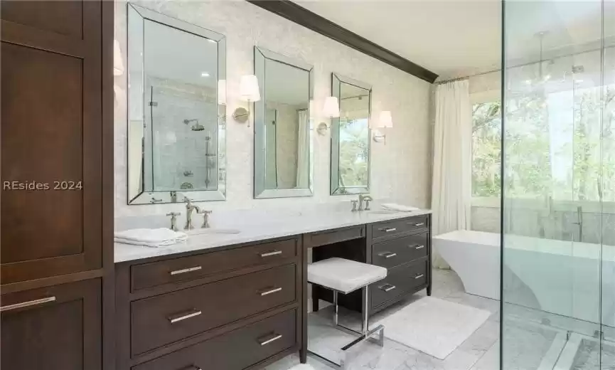 Hilton Head Island, South Carolina 29926, 5 Bedrooms Bedrooms, ,4 BathroomsBathrooms,Residential,For Sale,443129