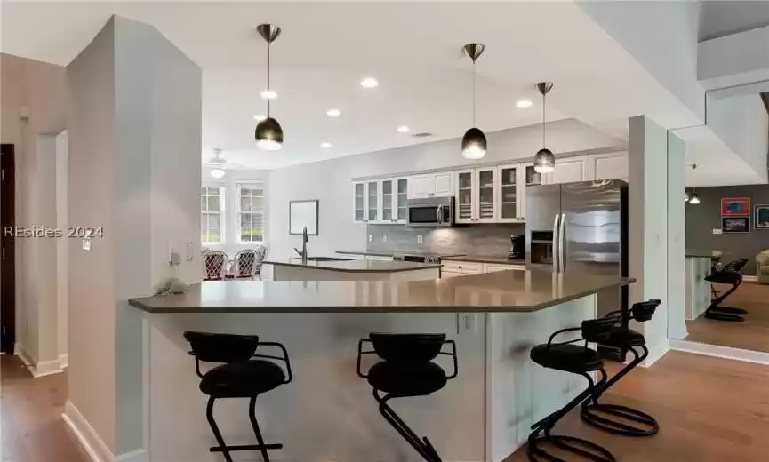 Kitchen bar stool height counter