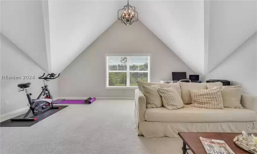 Bonus Room/ 5th Bedroom