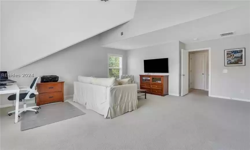 Bonus Room/ 5th Bedroom