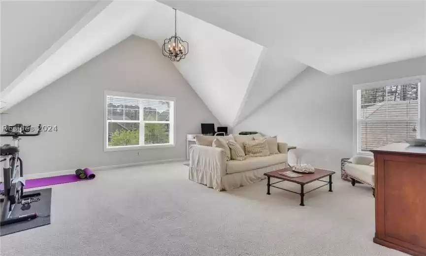Bonus Room/ 5th Bedroom