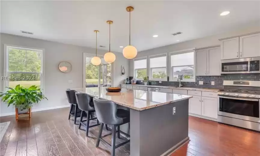 Bluffton, South Carolina 29910, 5 Bedrooms Bedrooms, ,3 BathroomsBathrooms,Residential,For Sale,442710
