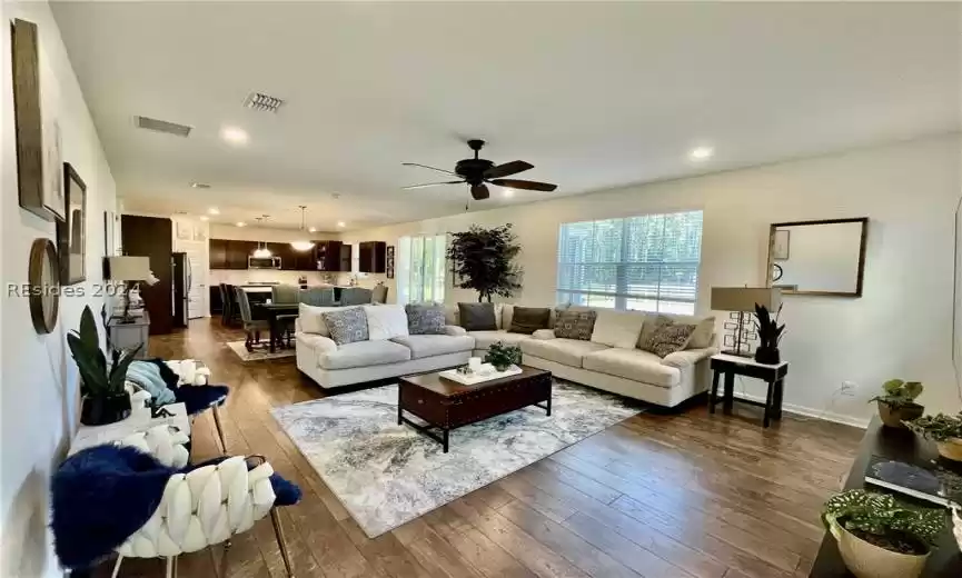 Bluffton, South Carolina 29910, 4 Bedrooms Bedrooms, ,2 BathroomsBathrooms,Residential,For Sale,443426