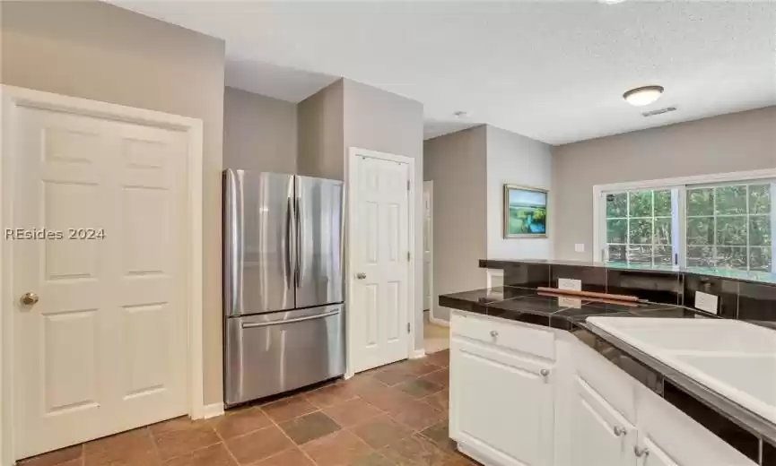 Bluffton, South Carolina 29910, 5 Bedrooms Bedrooms, ,2 BathroomsBathrooms,Residential,For Sale,443320