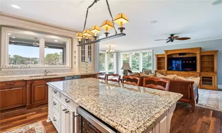 Hilton Head Island, South Carolina 29928, 5 Bedrooms Bedrooms, ,5 BathroomsBathrooms,Residential,For Sale,442589