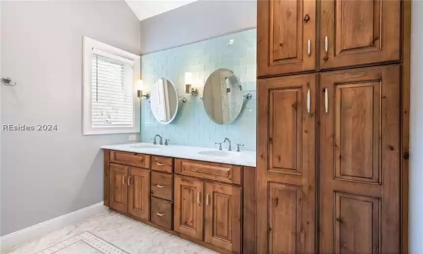 Hilton Head Island, South Carolina 29928, 5 Bedrooms Bedrooms, ,5 BathroomsBathrooms,Residential,For Sale,442589