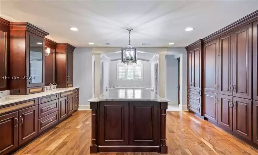 Hilton Head Island, South Carolina 29928, 5 Bedrooms Bedrooms, ,5 BathroomsBathrooms,Residential,For Sale,442589