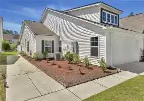 Bluffton, South Carolina 29909, 3 Bedrooms Bedrooms, ,2 BathroomsBathrooms,Residential,For Sale,443484