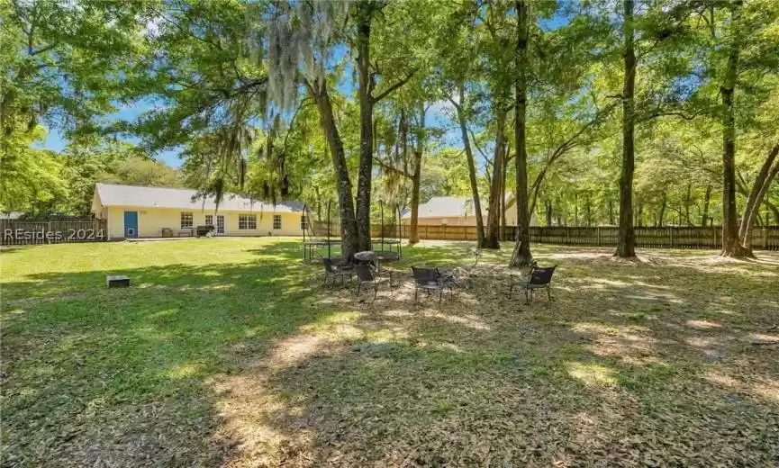 Beaufort, South Carolina 29907, 3 Bedrooms Bedrooms, ,2 BathroomsBathrooms,Residential,For Sale,443527