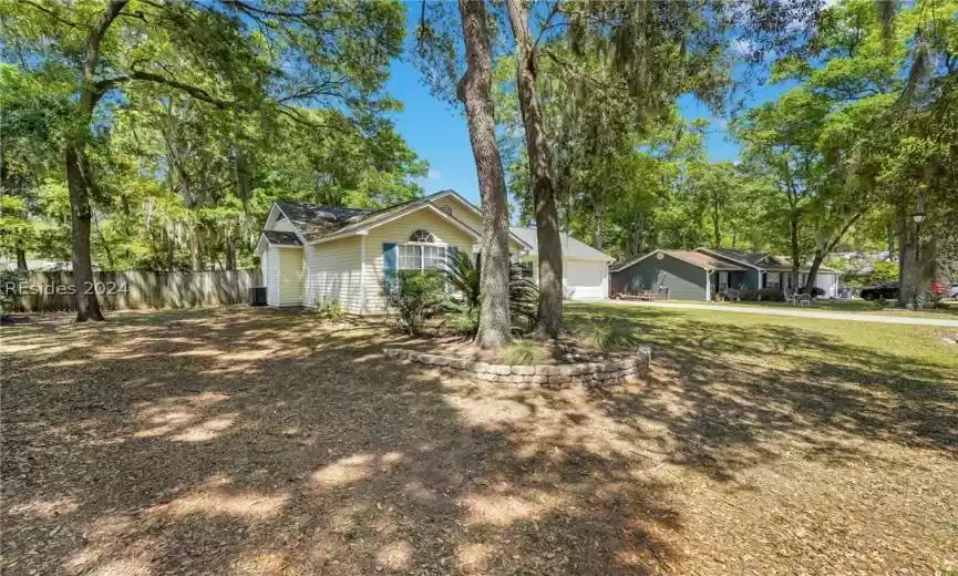 Beaufort, South Carolina 29907, 3 Bedrooms Bedrooms, ,2 BathroomsBathrooms,Residential,For Sale,443527