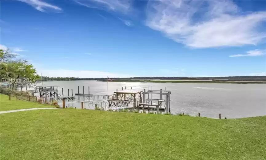 Bluffton, South Carolina 29910, 4 Bedrooms Bedrooms, ,4 BathroomsBathrooms,Residential,For Sale,442858