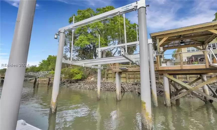 Bluffton, South Carolina 29910, 4 Bedrooms Bedrooms, ,4 BathroomsBathrooms,Residential,For Sale,442858