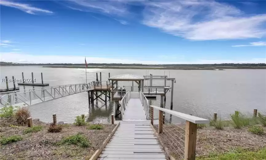 Bluffton, South Carolina 29910, 4 Bedrooms Bedrooms, ,4 BathroomsBathrooms,Residential,For Sale,442858