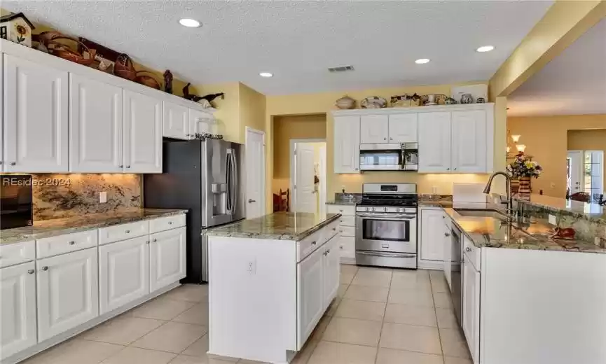 Bluffton, South Carolina 29909, 2 Bedrooms Bedrooms, ,2 BathroomsBathrooms,Residential,For Sale,441649
