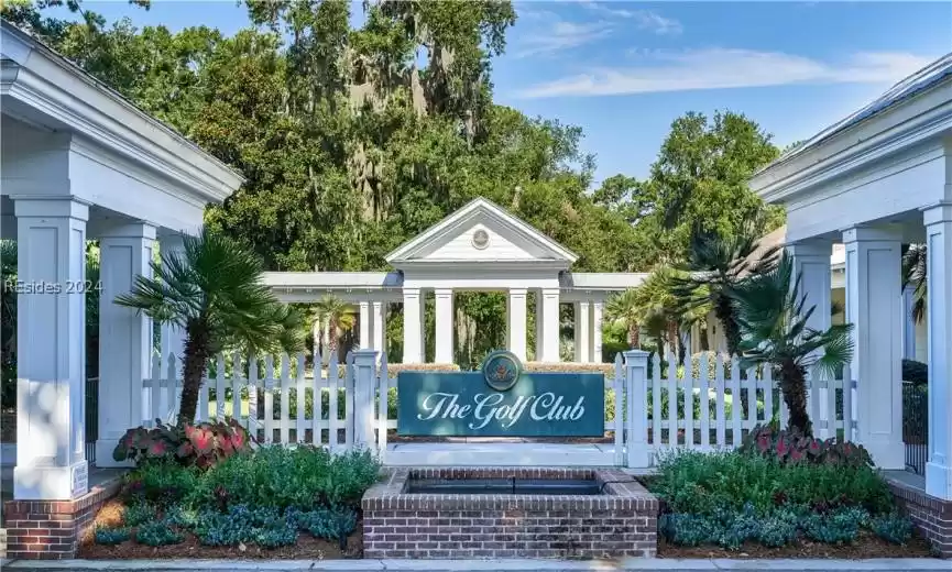 Hilton Head Island, South Carolina 29926, 4 Bedrooms Bedrooms, ,3 BathroomsBathrooms,Residential,For Sale,443564