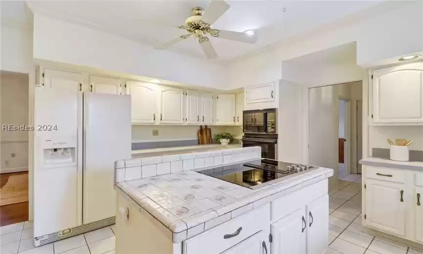 Beaufort, South Carolina 29902, 4 Bedrooms Bedrooms, ,4 BathroomsBathrooms,Residential,For Sale,441342