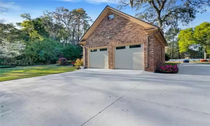 Beaufort, South Carolina 29902, 4 Bedrooms Bedrooms, ,4 BathroomsBathrooms,Residential,For Sale,441342