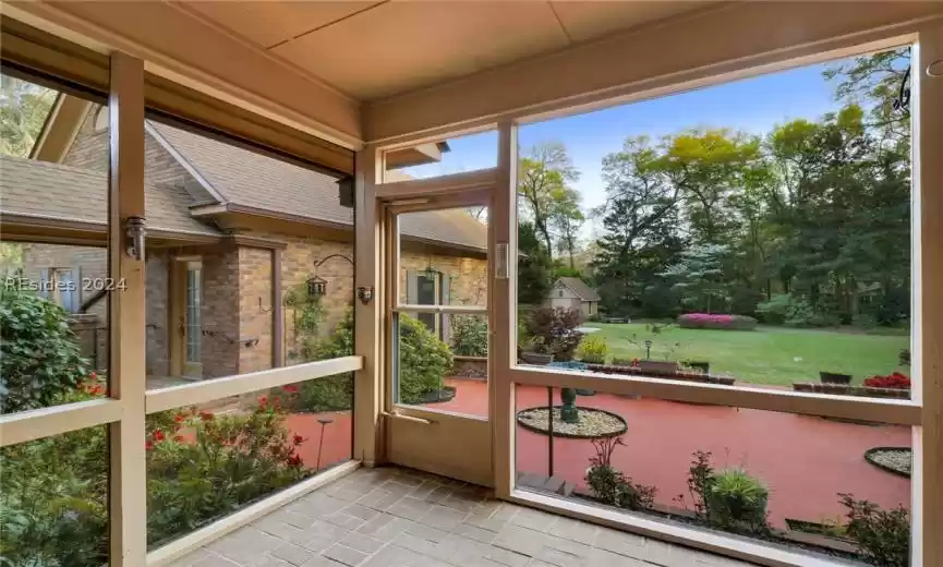 Beaufort, South Carolina 29902, 4 Bedrooms Bedrooms, ,4 BathroomsBathrooms,Residential,For Sale,441342