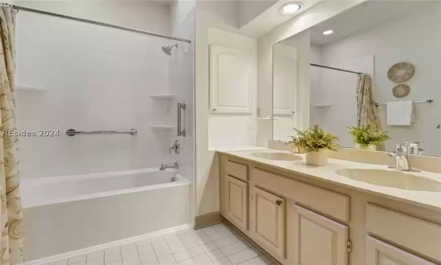 Beaufort, South Carolina 29902, 4 Bedrooms Bedrooms, ,4 BathroomsBathrooms,Residential,For Sale,441342