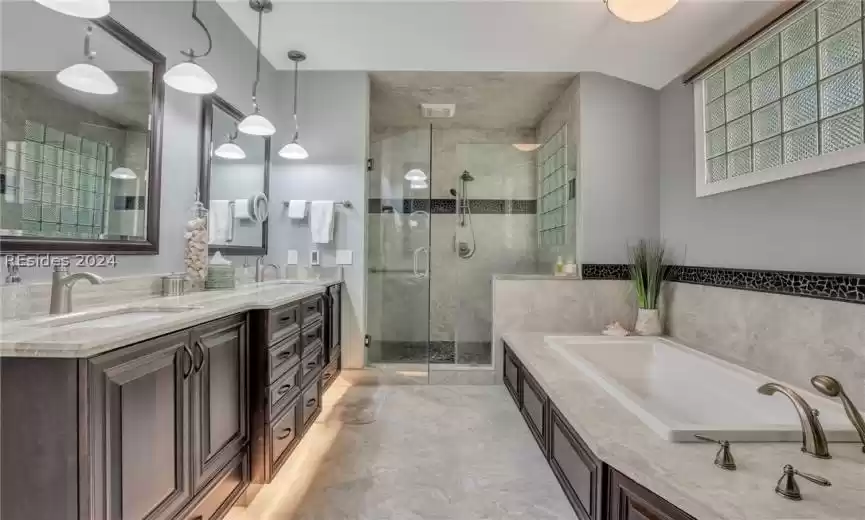 Master Bath w/ Radiant Heated Floors