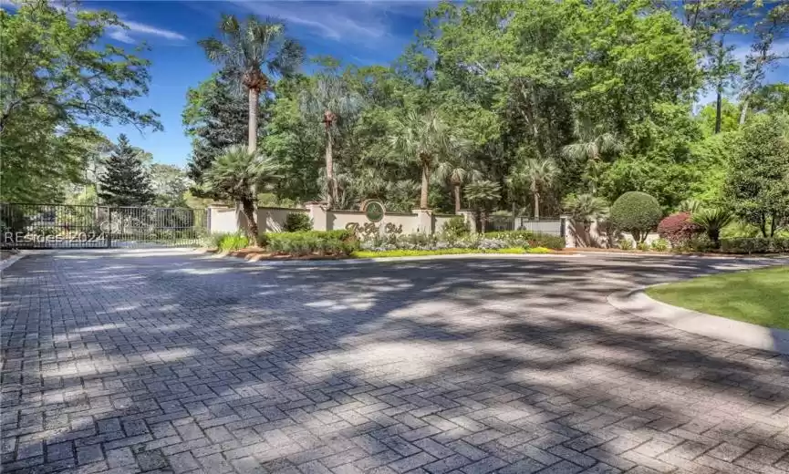 2nd Security Gated Entrance to Private Residences of Golf Club