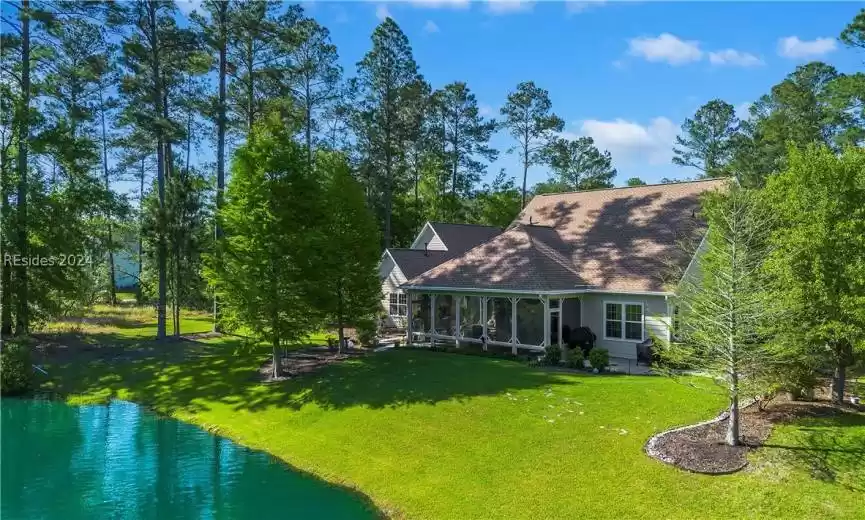 Birds eye view of Lake Clubhouse Sports Amenities