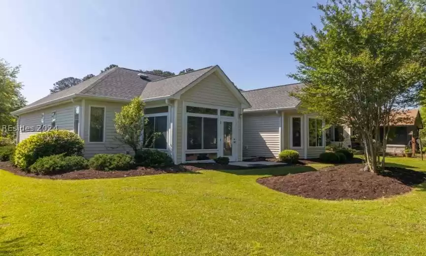 beautifully landscaped yard.