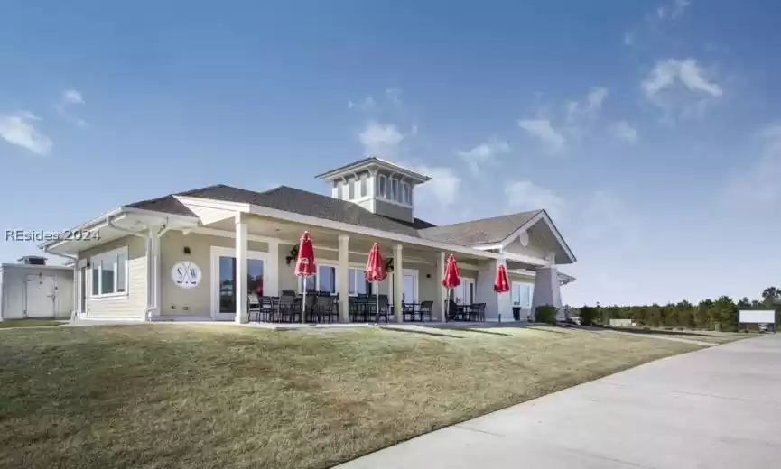 Public golf course & club house