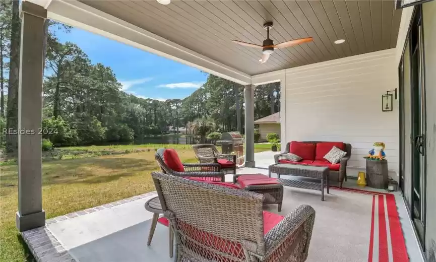 Hilton Head Island, South Carolina 29926, 3 Bedrooms Bedrooms, ,2 BathroomsBathrooms,Residential,For Sale,443446