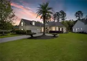 Bluffton, South Carolina 29910, 4 Bedrooms Bedrooms, ,3 BathroomsBathrooms,Residential,For Sale,442894