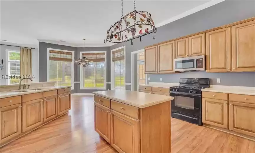 Bluffton, South Carolina 29910, 4 Bedrooms Bedrooms, ,3 BathroomsBathrooms,Residential,For Sale,442894