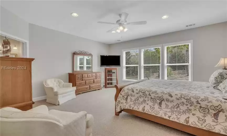Large primary bedroom