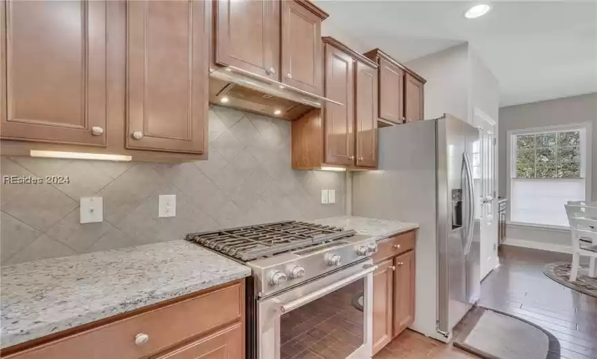 Kitchen Aid Stainless steel appliances & gas range
