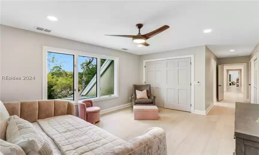 Upstairs Guest Bedroom 2