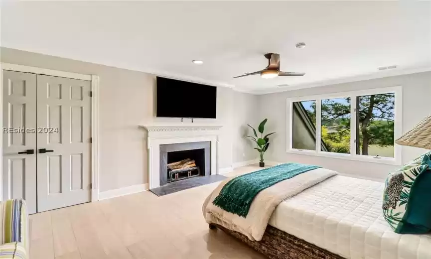 Upstairs Guest Bedroom 1/flex space