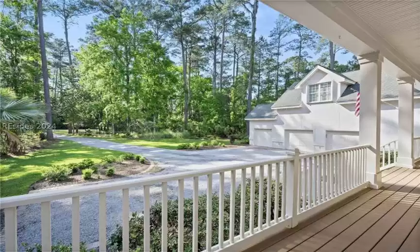 Front Porch to front yard
