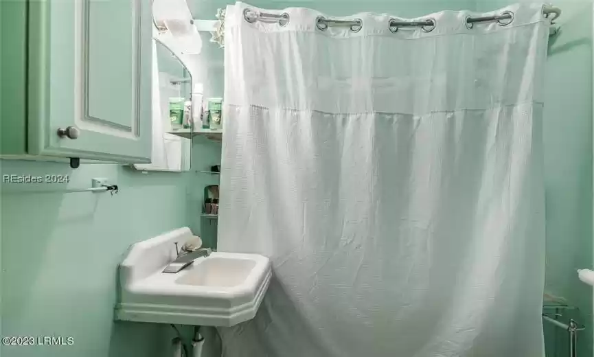 Ridgeland, South Carolina 29936, 3 Bedrooms Bedrooms, ,1 BathroomBathrooms,Residential,For Sale,442101