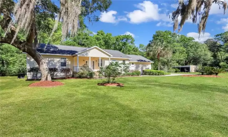 Saint Helena Island, South Carolina 29920, 3 Bedrooms Bedrooms, ,2 BathroomsBathrooms,Residential,For Sale,443658